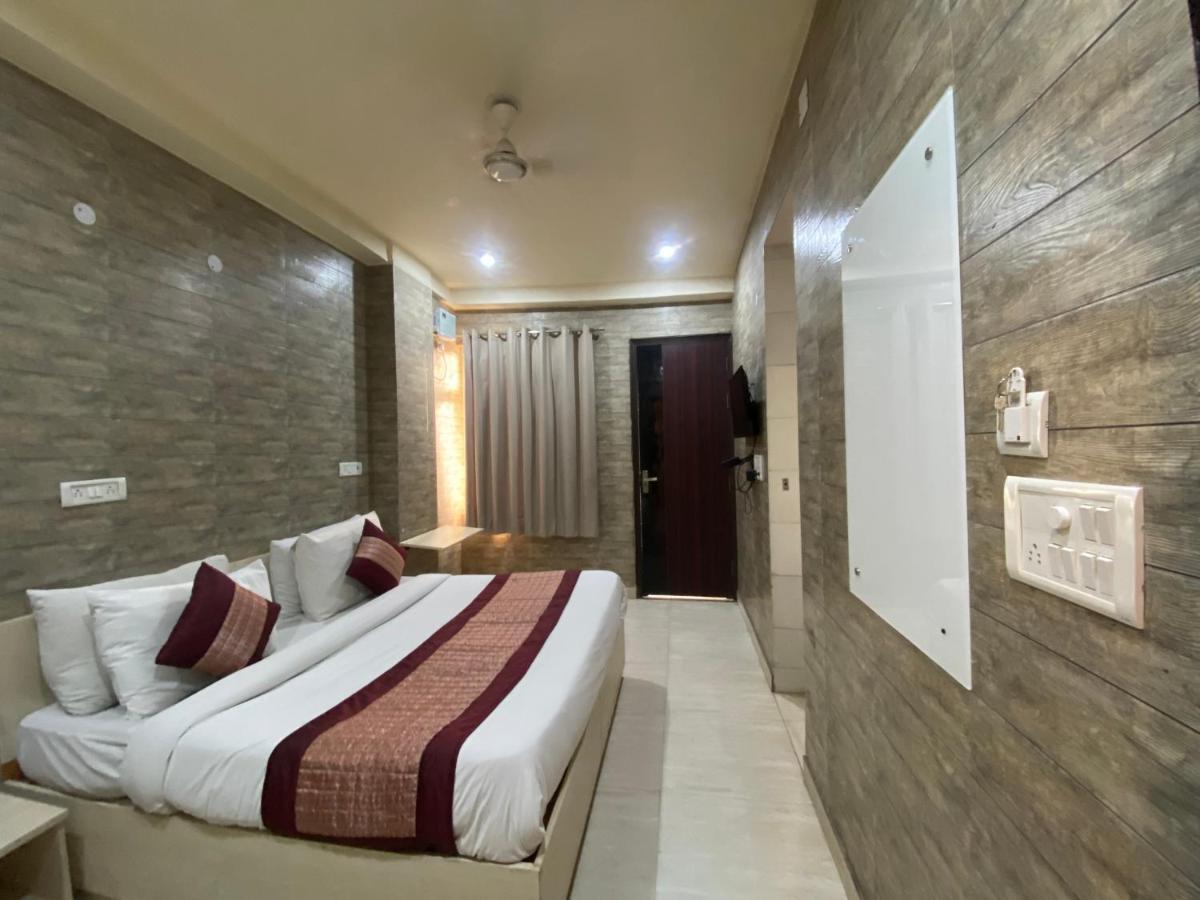 Hotel Red Chilly Neu-Delhi Exterior foto