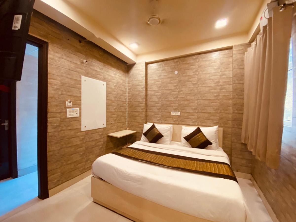 Hotel Red Chilly Neu-Delhi Exterior foto
