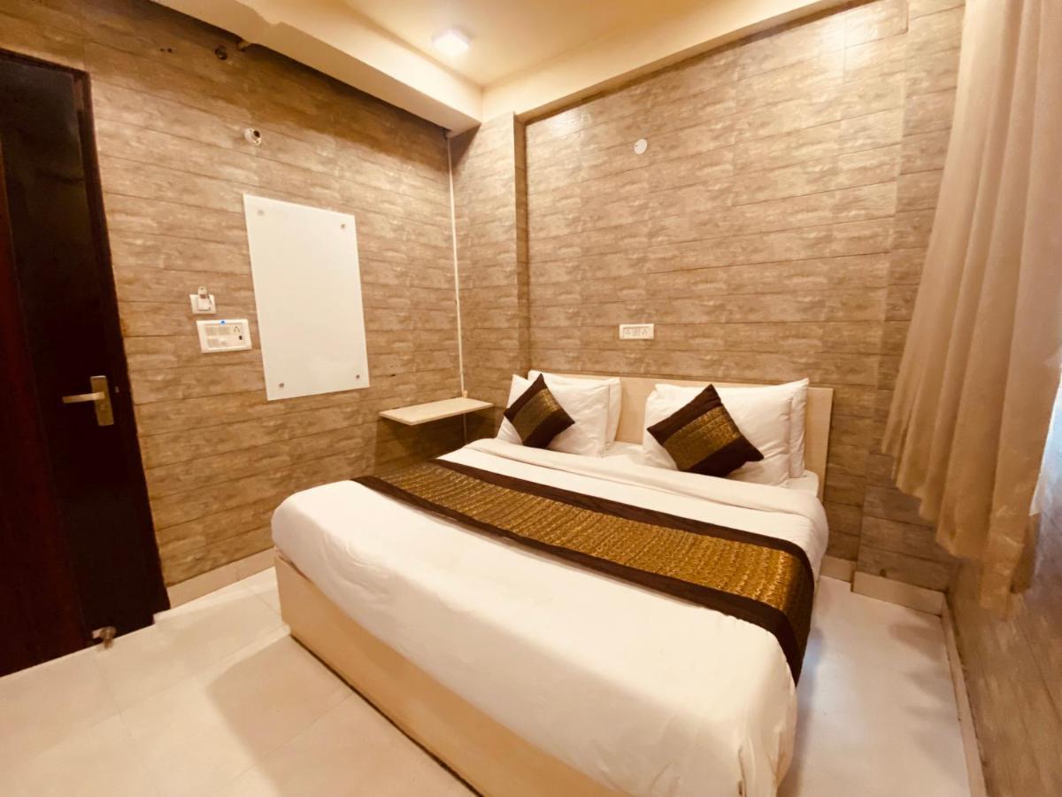 Hotel Red Chilly Neu-Delhi Exterior foto